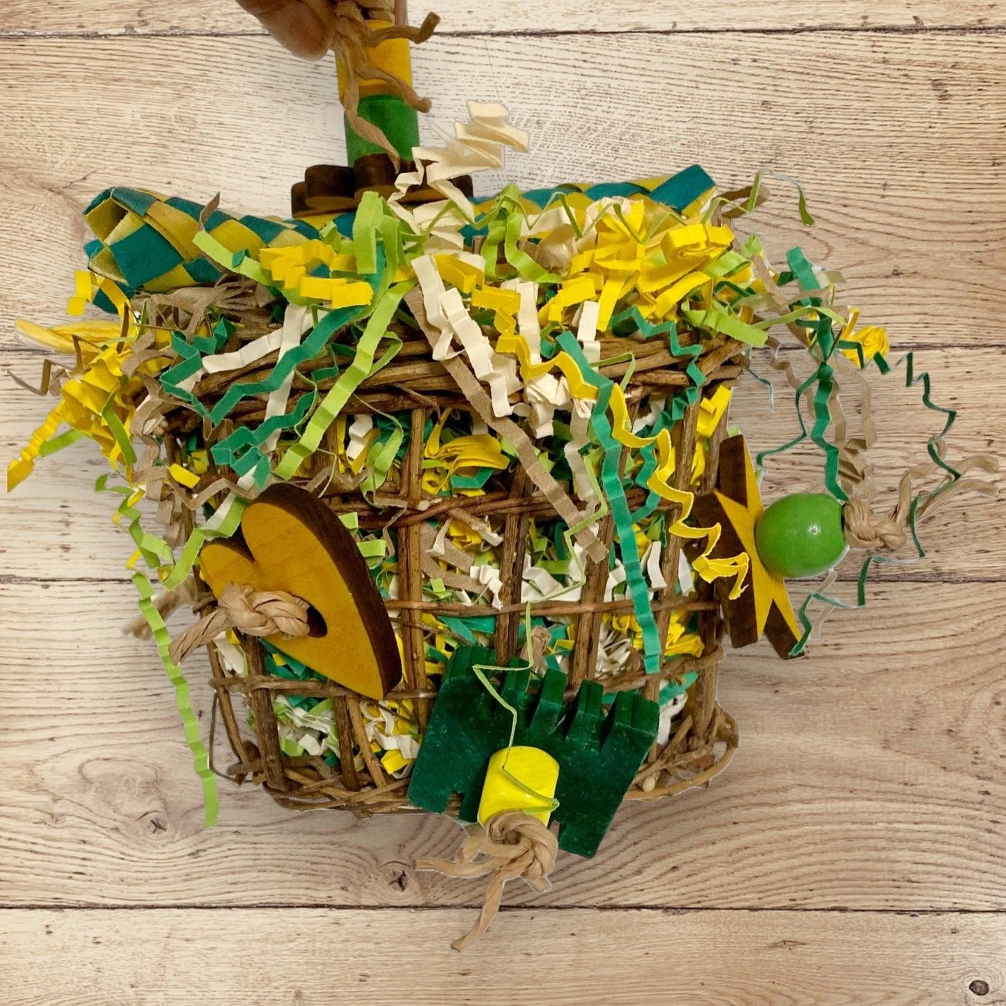 Happy basket - Parrot and Bird Supplies
